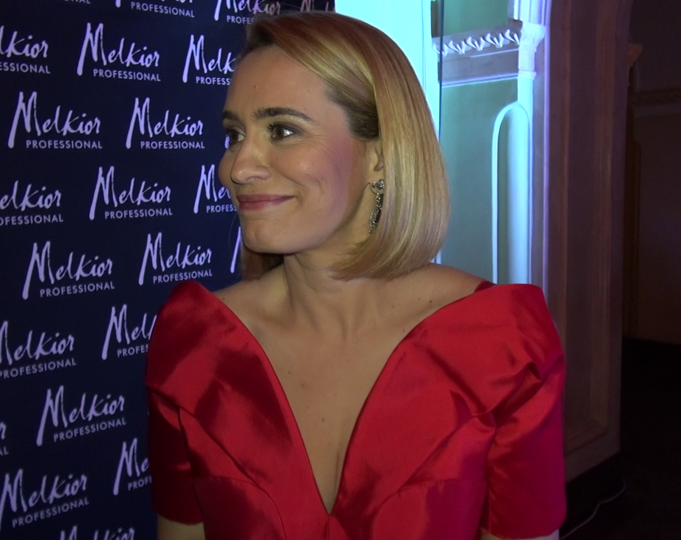 Vedeta a zambit atunci cand a vorbit despre Romania si romanii care ii sunt atat de dragi