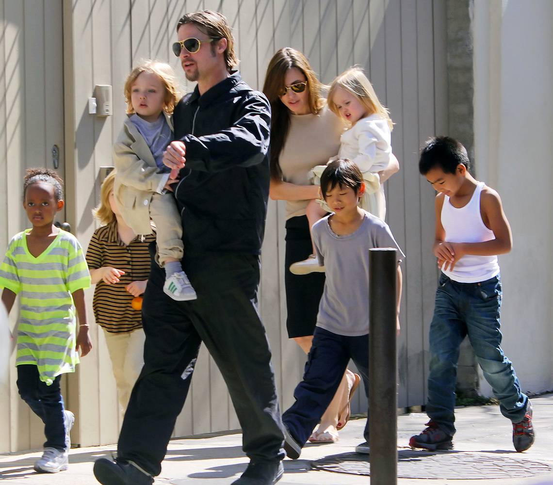 Angelina jolie si Brad Pitt