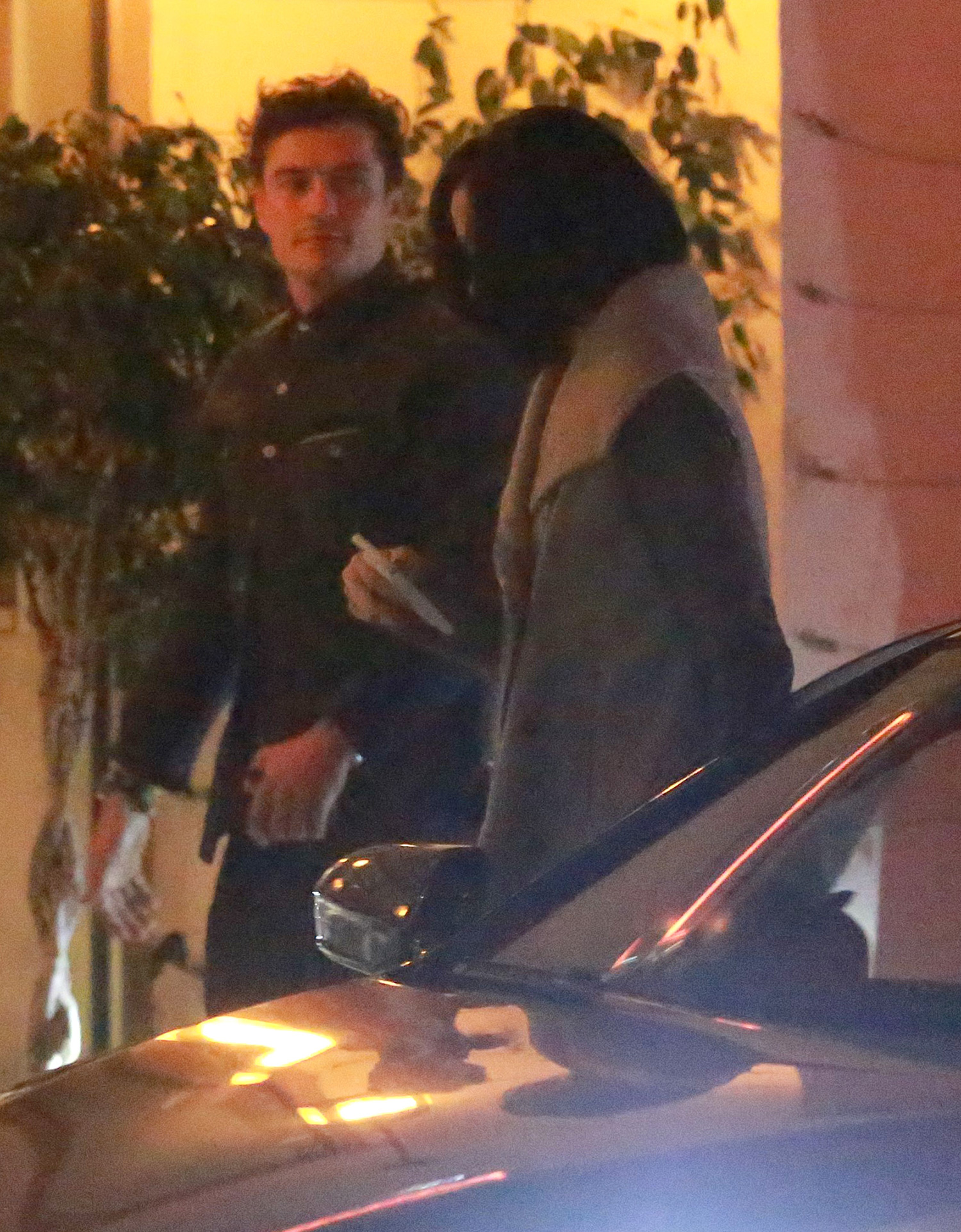 Katy si Orlando au facut tot posibilul sa nu fie recunoscuti atunci cand au intrat in restaurant