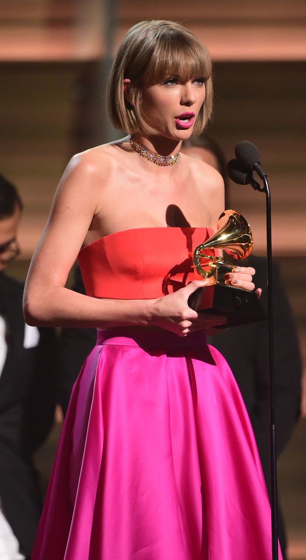 Taylor a stralucit aseara la gala decernarii premiilor Grammy si i-a pus la punct pe cei care au vorbit urat despre ea, inclusiv pe sotul lui Kim Kardashian