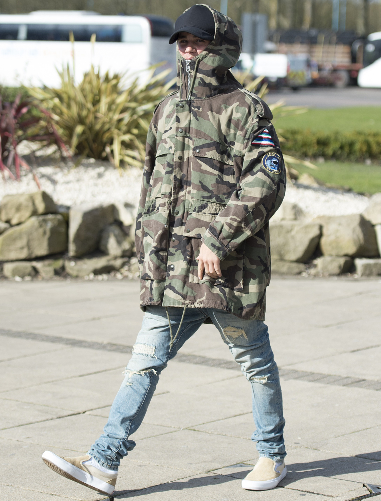 Justin Bieber nu vrea să fie recunoscut de paparazzi