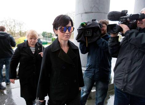 Dolores O'Riordan a fost amendată cu 6.000 de euro pentru agresarea unui poliţist