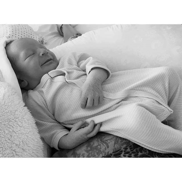 Candice a născut un baieţel sănătos, acum câteva ore