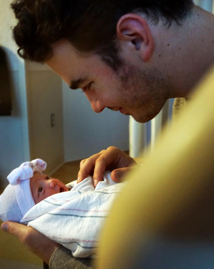 Kevin Jonas a devenit tată pentru a doua oară.