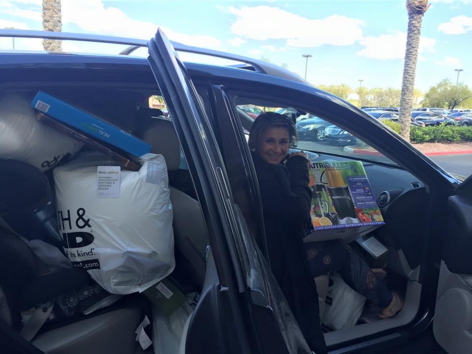 Anamaria Prodan si-a indesat portbagajul cu de toate