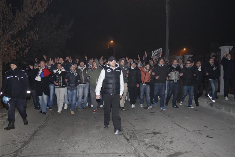 RJ la “muncă”, în faţa galeriei U Cluj