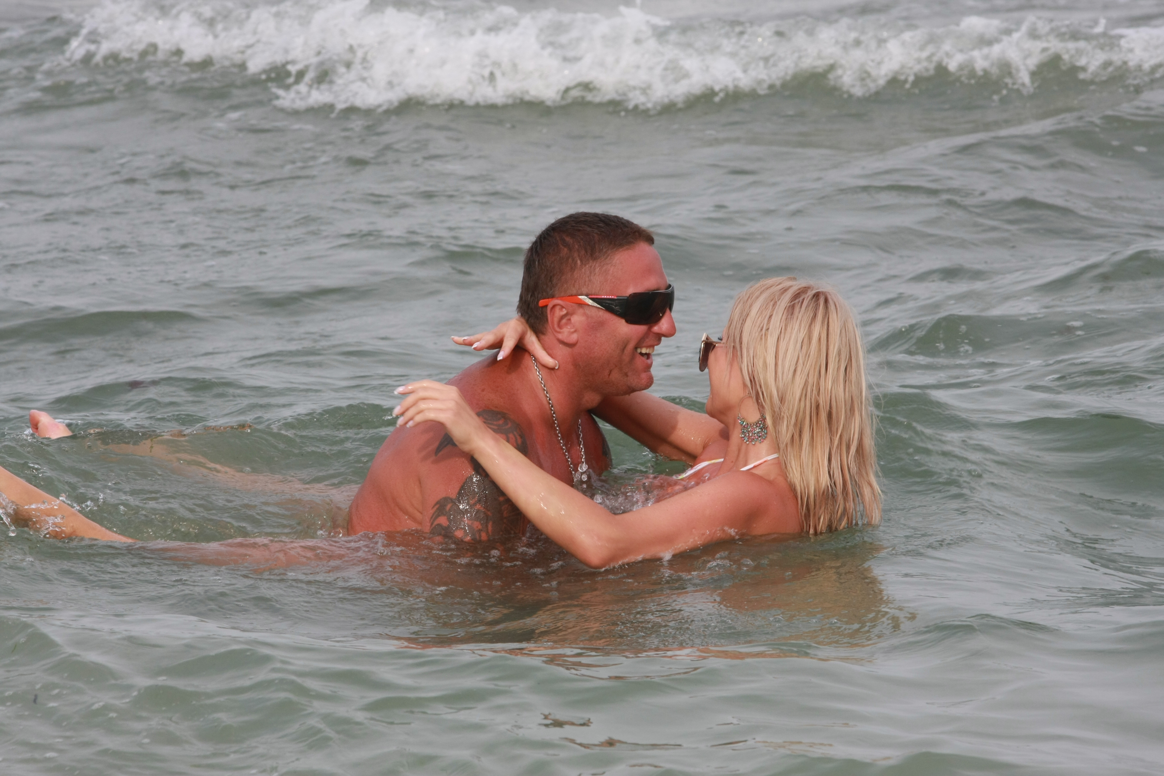 Simona Sensual si Maharu