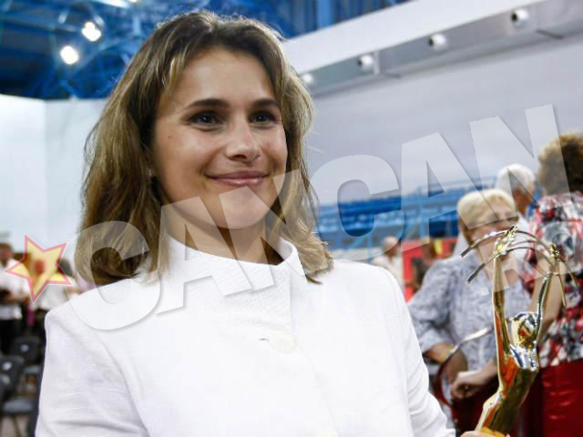 Desi e in culmea fericirii, gimnasta e acum panicata de noile ei...pofte