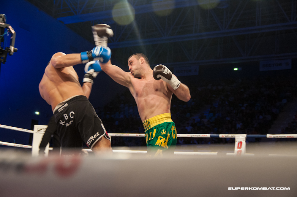 Succes. Sebastian Ciobanu l-a dominat categoric pe cehul Roman Kleibl