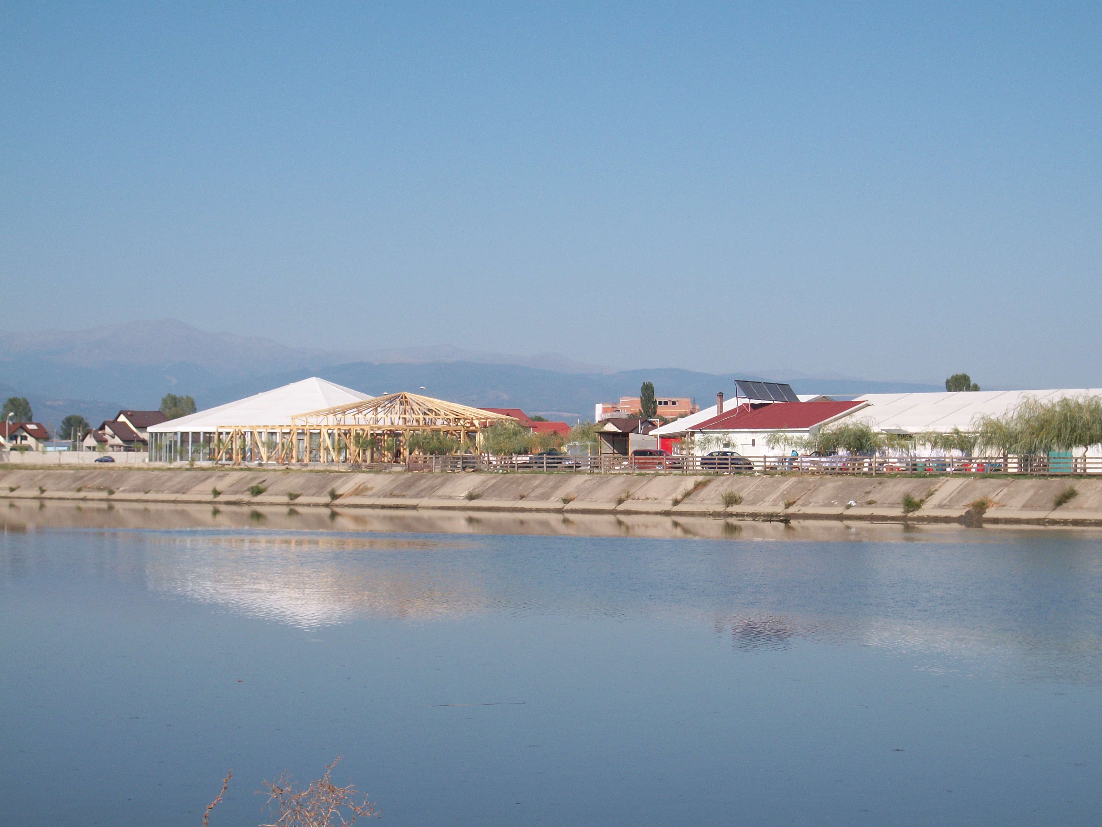 Lemnaru detine un resturant de lux pe o insulita