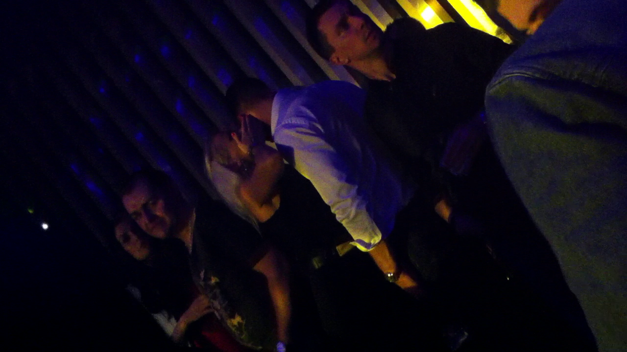 Probabil ca Anda si Razvan au avut multe sa-si spuna, din moment ce au profitat de orice ocazie ca sa-si sopteasca la ureche