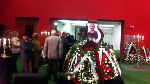 Mama lui Serban Ionescu, ajutata de prietene sa-si pastreze echilibrul