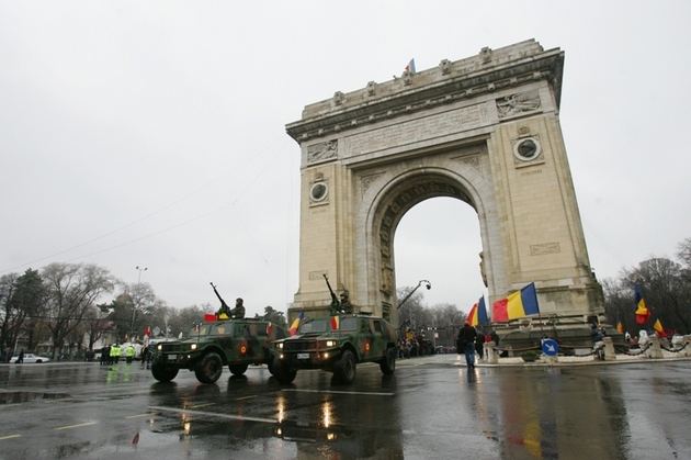 O incursiune spectaculoasă în trecut! Uite cum au sărbătorit românii Ziua Naţionala de-a lungul timpului!