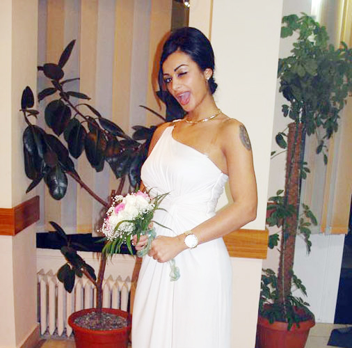 Silvana a prins buchetul miresei