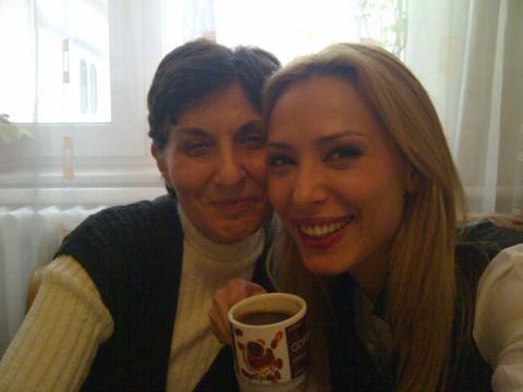 Moment cum rar vei putea vedea! Iulia Vântur, alături de mama ei: