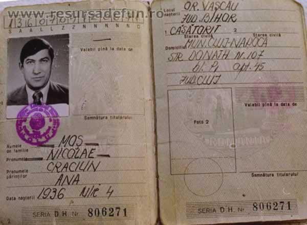 Mos Nicolae s-a nascut pe 4 iulie 1936 în localitatea Vascau