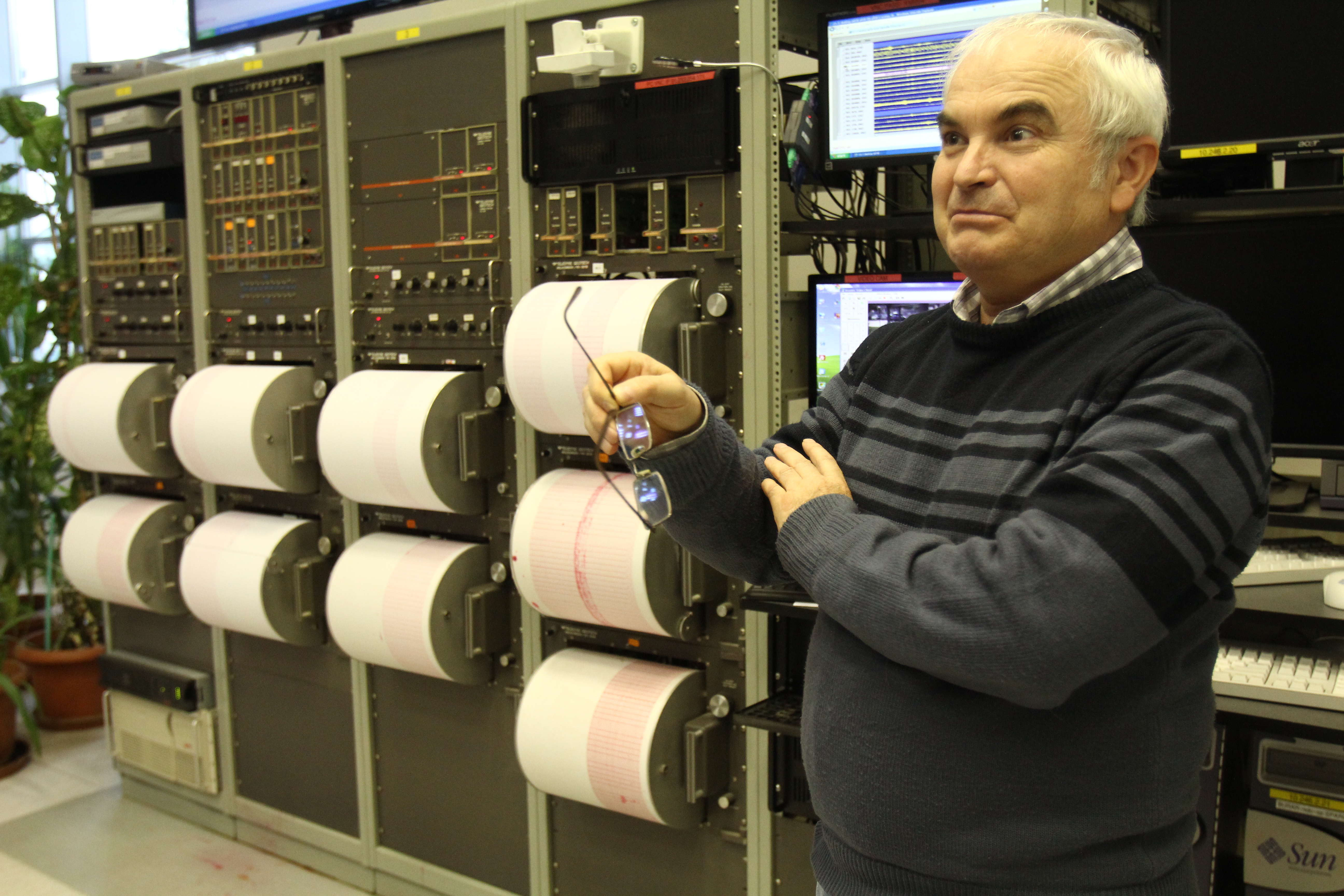 Adrian Grigore este cel mai vechi angajat de la Institutul de Fizica a Pamantului de la Magurele
