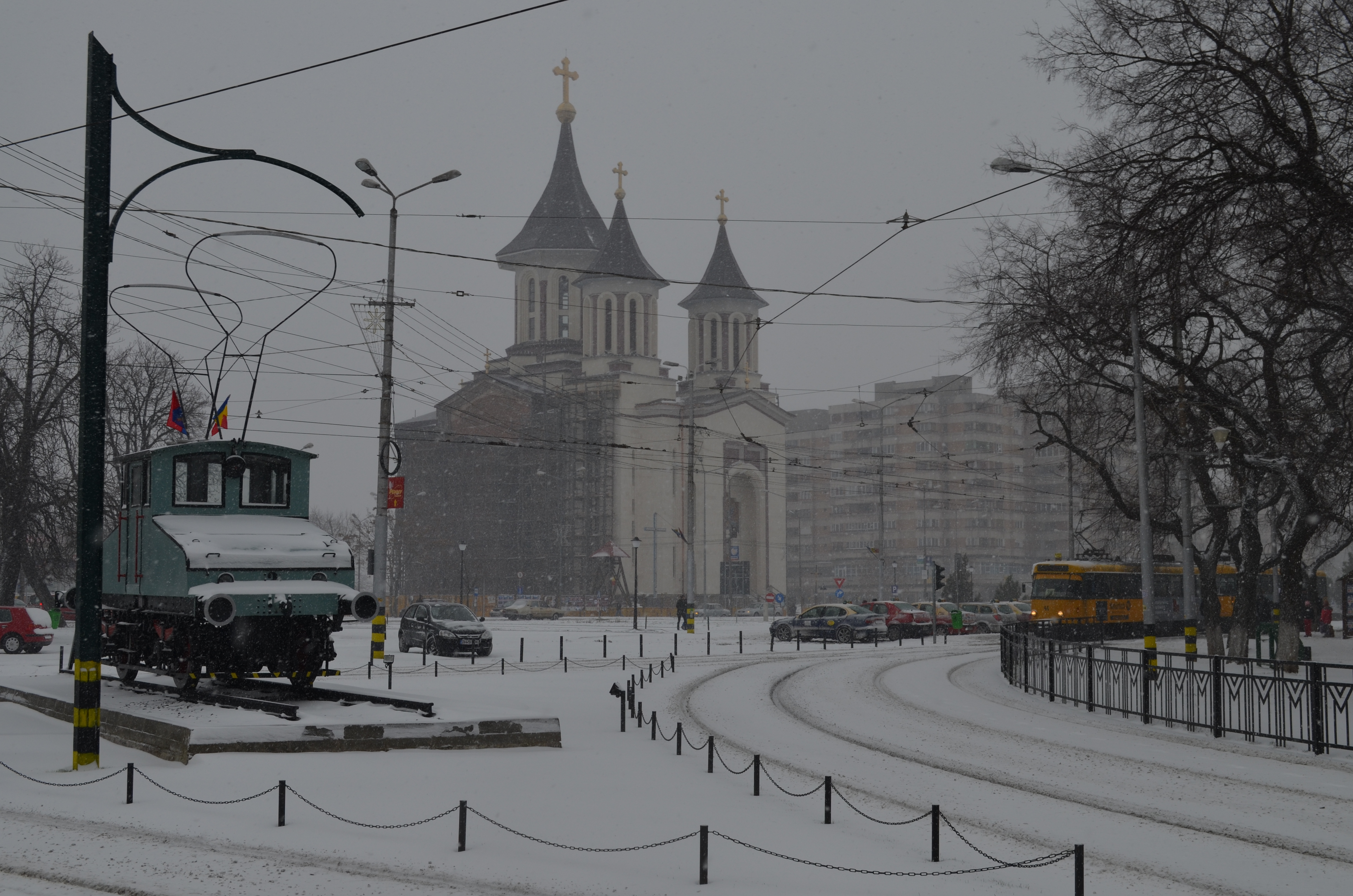 Iarna si-a intrat in drepturi. Mai multe orase din tara au deja un strat de zapada consistent pe strazi sursa ebihoreanul.ro