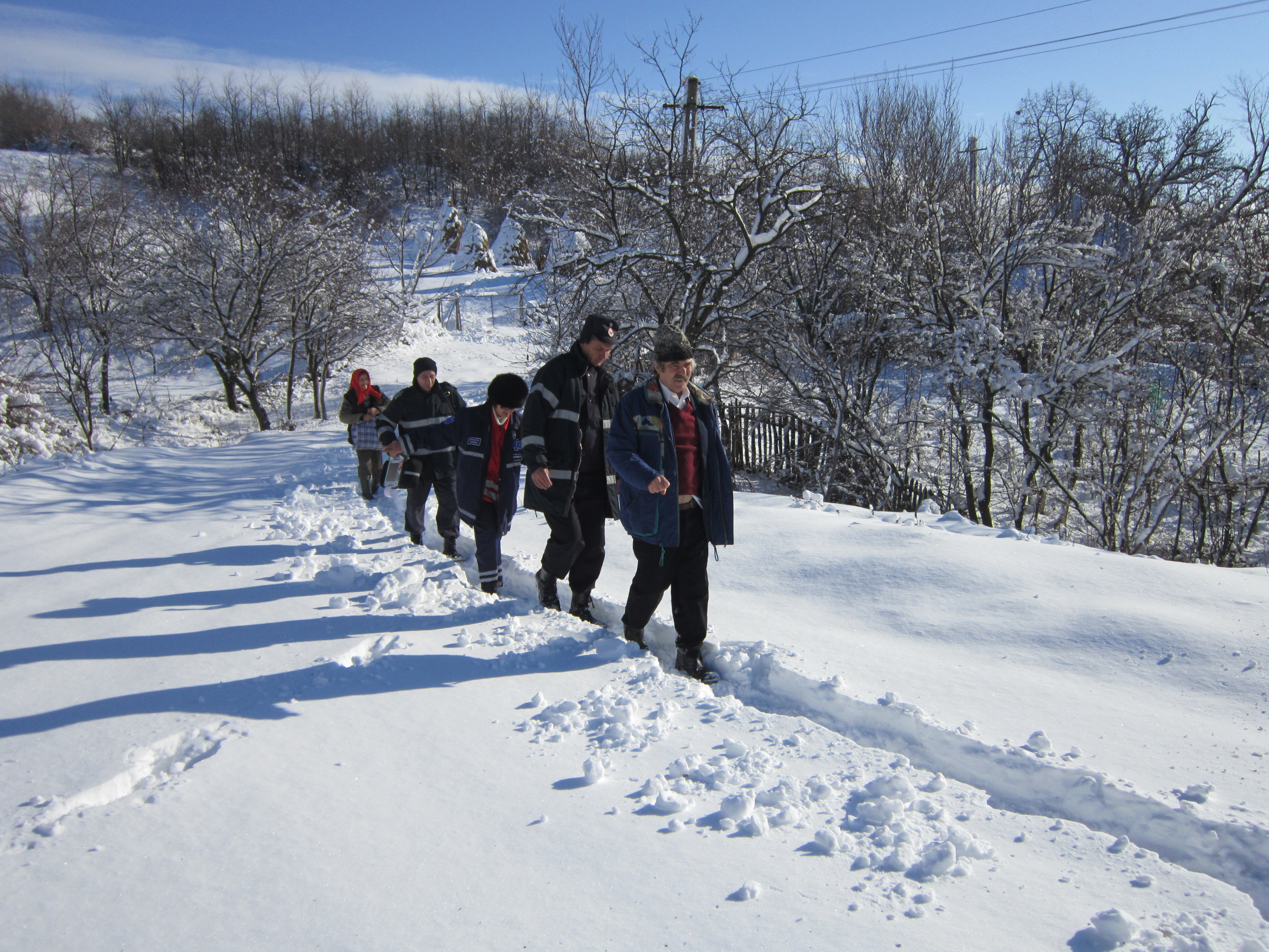 Pacientul a mers pe jos pana la ambulanta, desi era intr-o stare grava