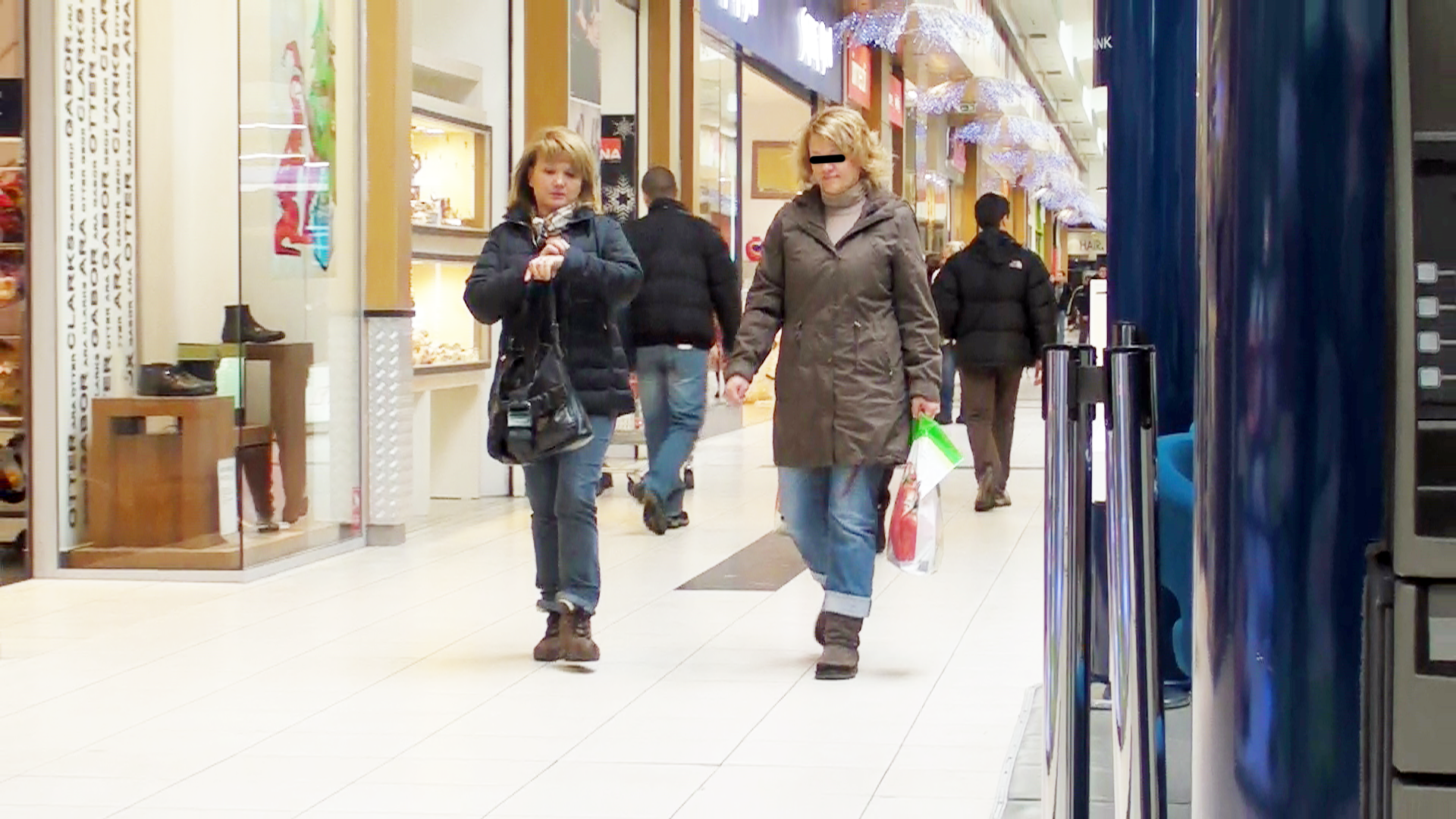 Maria Basescu nu a stat mult in mall