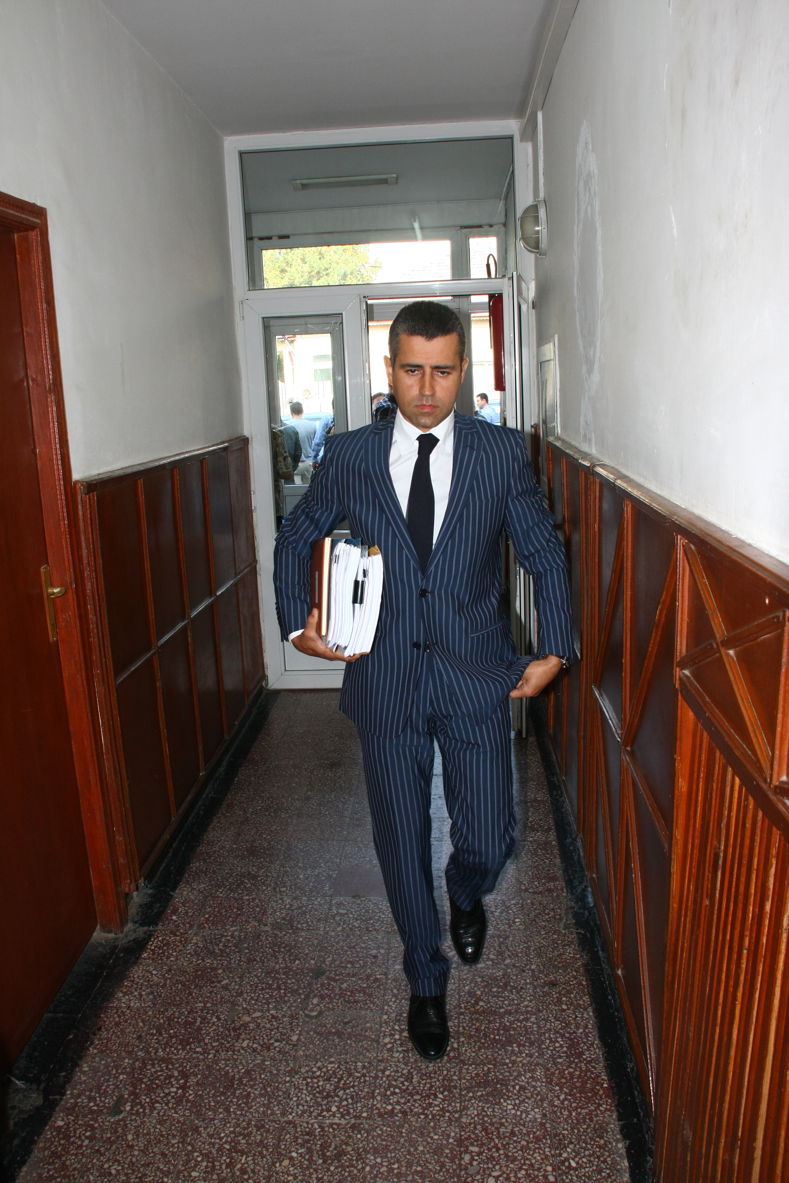 Remus Truica a fost dat in judecata de parintii sai