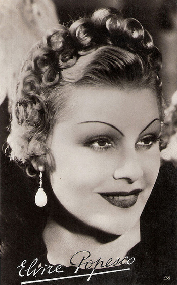 Divele Bucurestiului de altadata traiau pe picior mare chiar in cele mai luxoase conace din centrul Micului Paris sursa:dms.mpinteractiv.ro