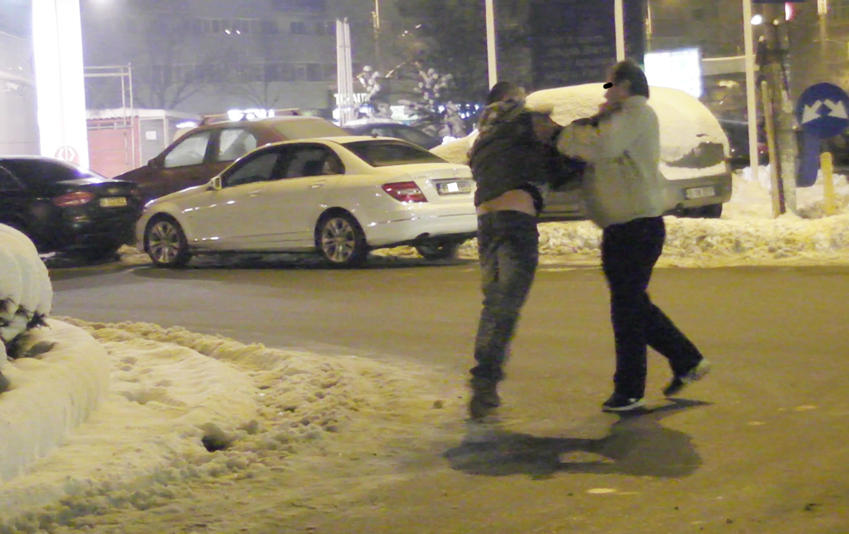 Taximetristul si tanarul s-au luat la bataie