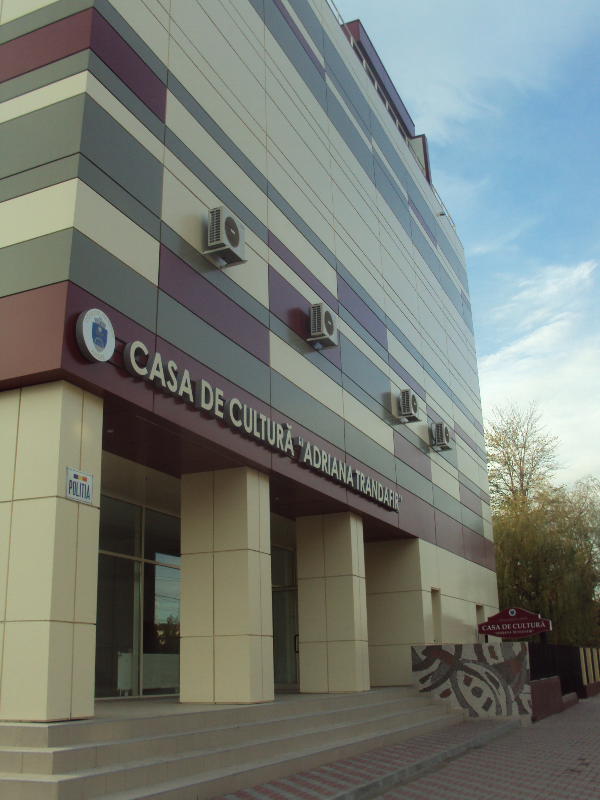 casa de cultura bascov