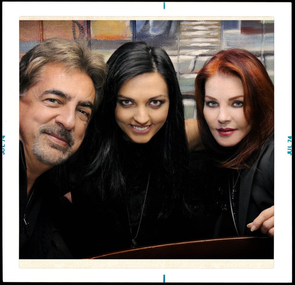 Daniela a petrecut Craciunul trecut alaturi de Priscilla Presley si Joe Mantegna