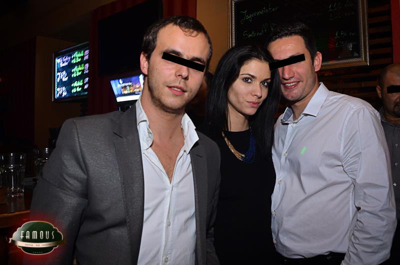 Ioana, la o petrecere in urma cu cateva zile, alaturi de sotul sau si un amic. Sursa: Facebook Famous Pub