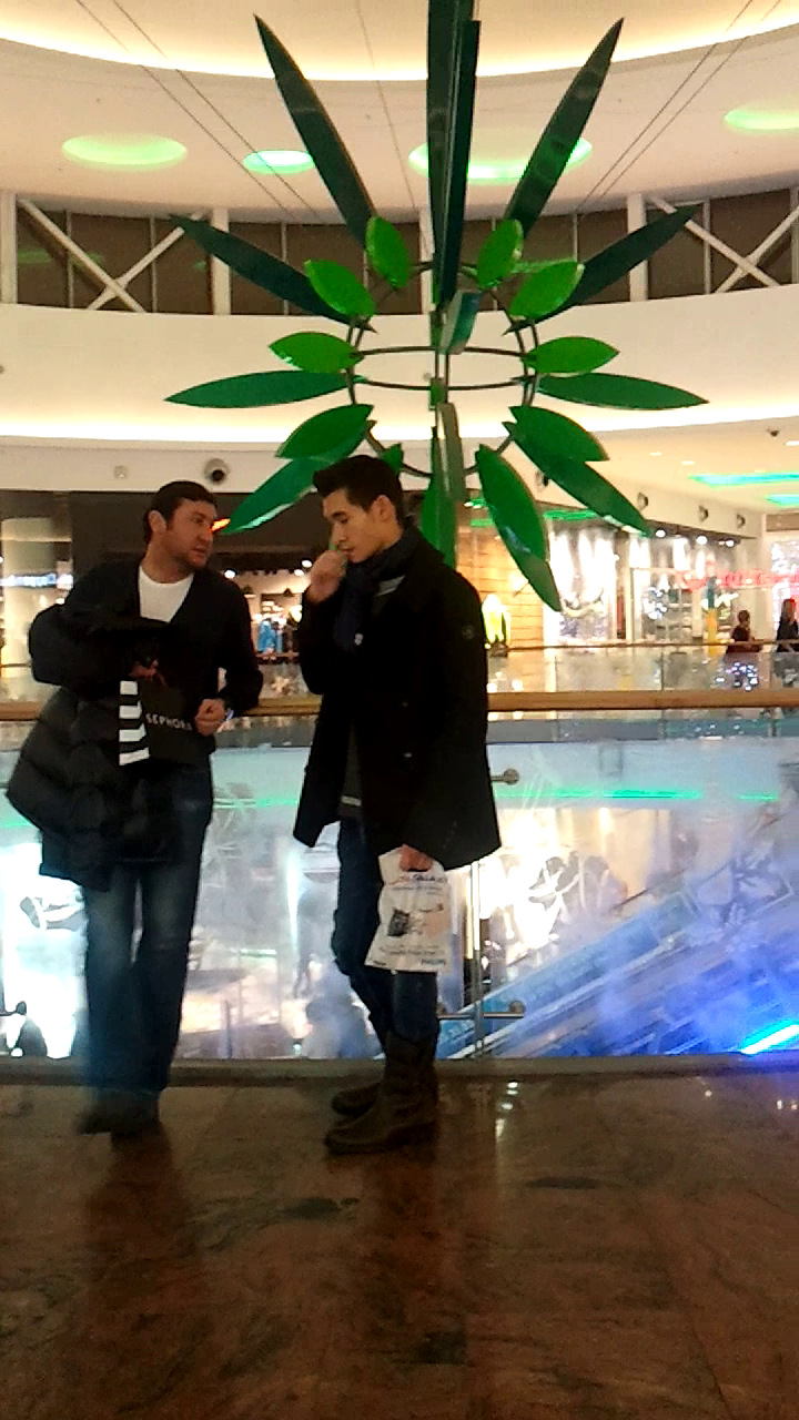 Viorel Moldovan cu familia la film