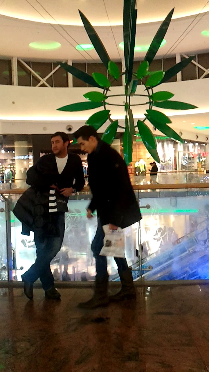 Viorel Moldovan cu familia la film