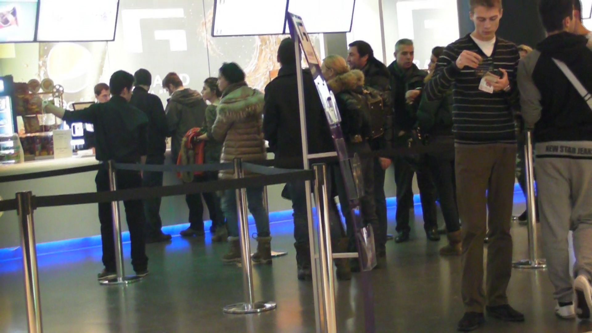 Viorel Moldovan cu familia la film