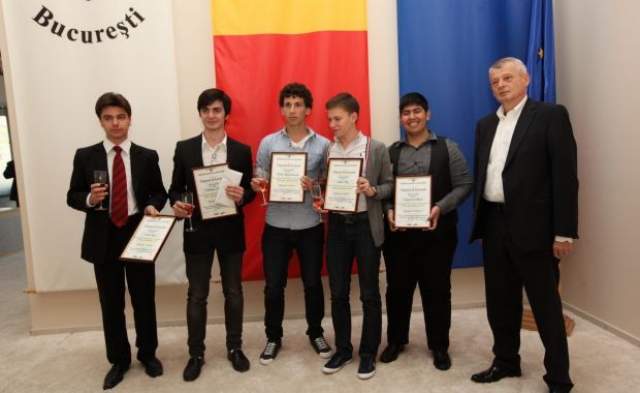 sorin oprescu elevi premianti