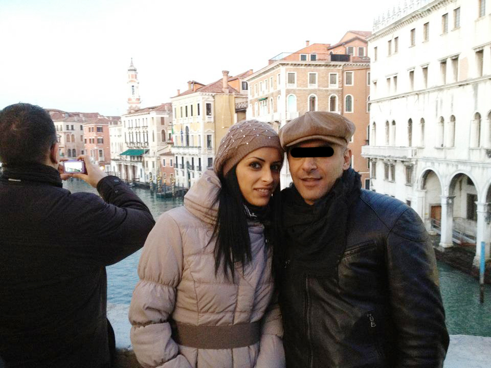 Fiica lui Fane Spoitoru si sotul ei s-au distrat de minune la Venetia(sursa foto: Facebook.com)
