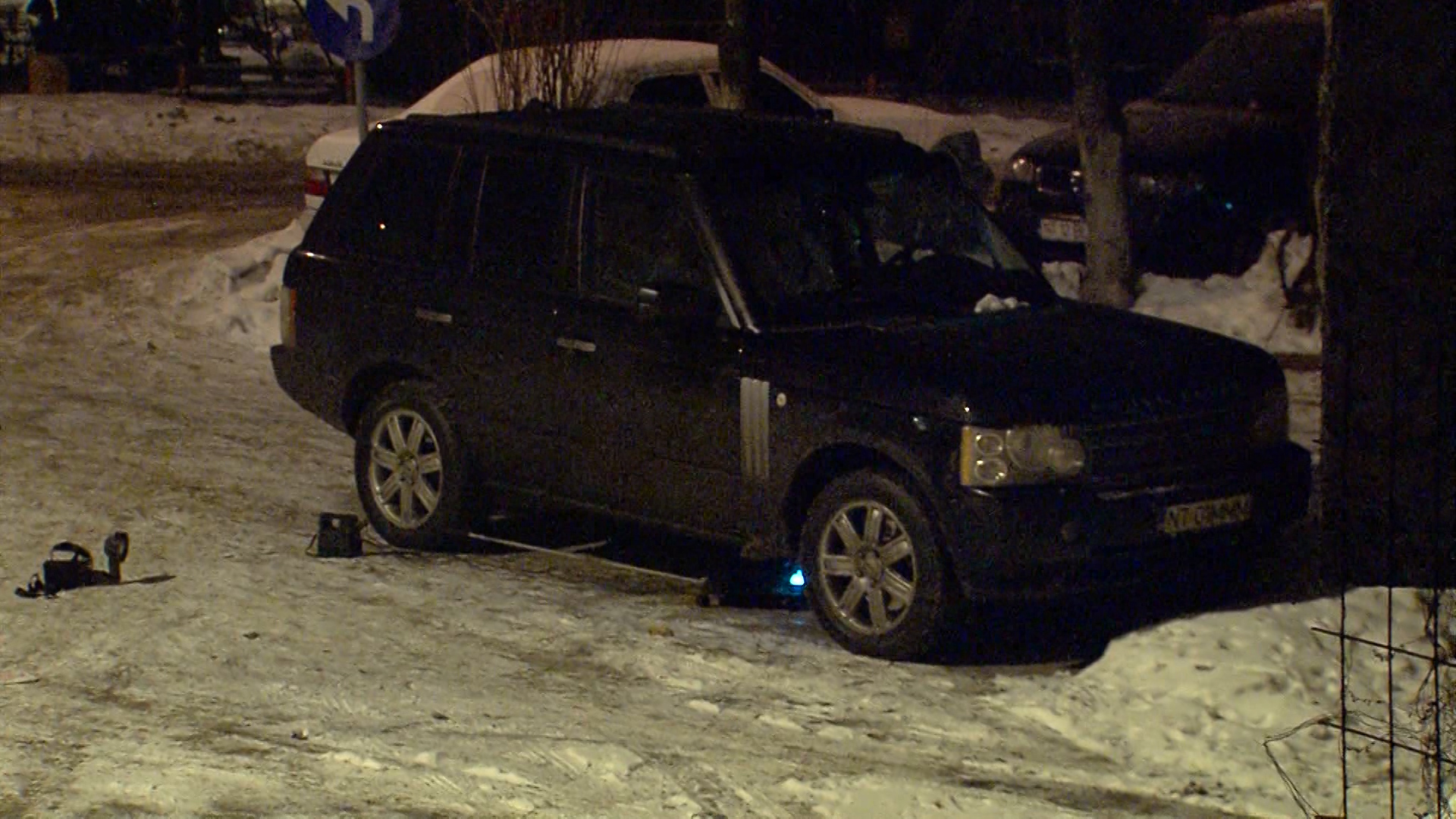 SUV-ul familiei Mararu a fost burdusit cu o cantitate uriasa de explozibil