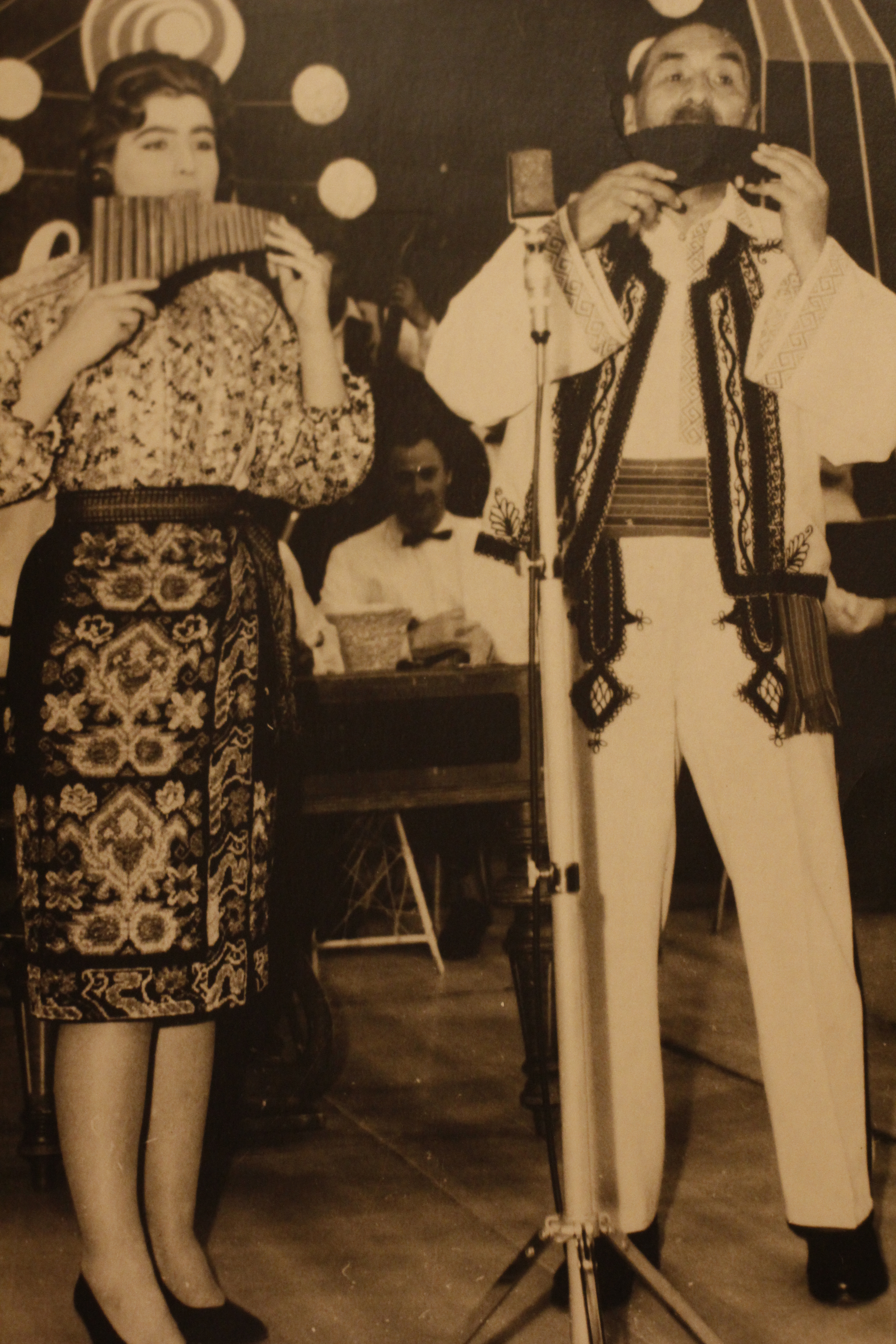 Marele naist Fanica Luca impreuna cu fiica lui, Marica