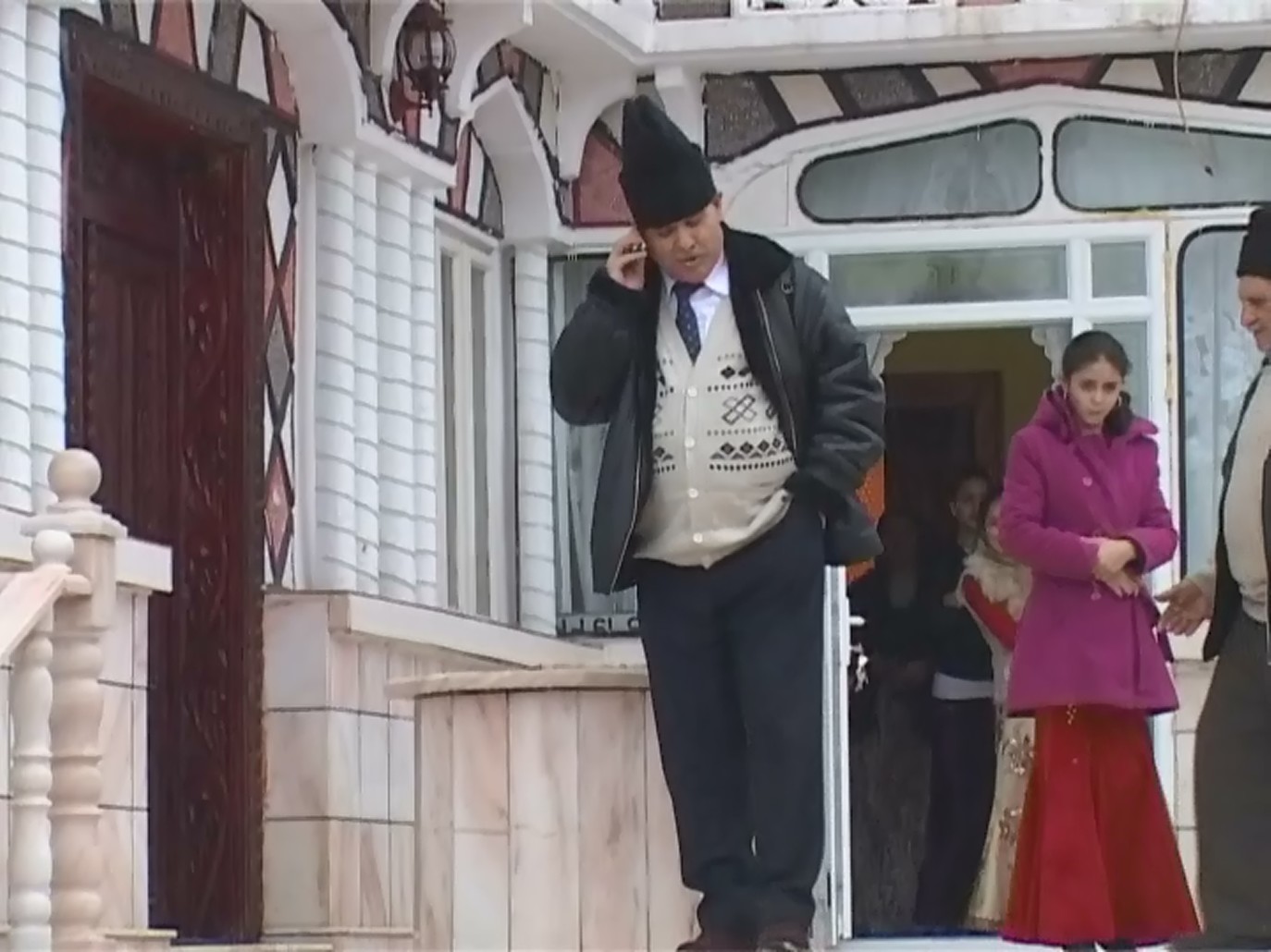 Bulibasa din Ciurea, Ferdinand Stanescu, spune ca daca nu vine acasa, nepotul sau va fi 