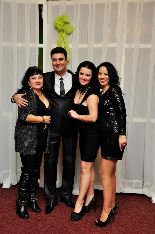 Silvana, alaturi de Vera si Constatin Magureanu. Analizand tinuta si coafura celor doua, e clar de unde s-a nascut confuzia