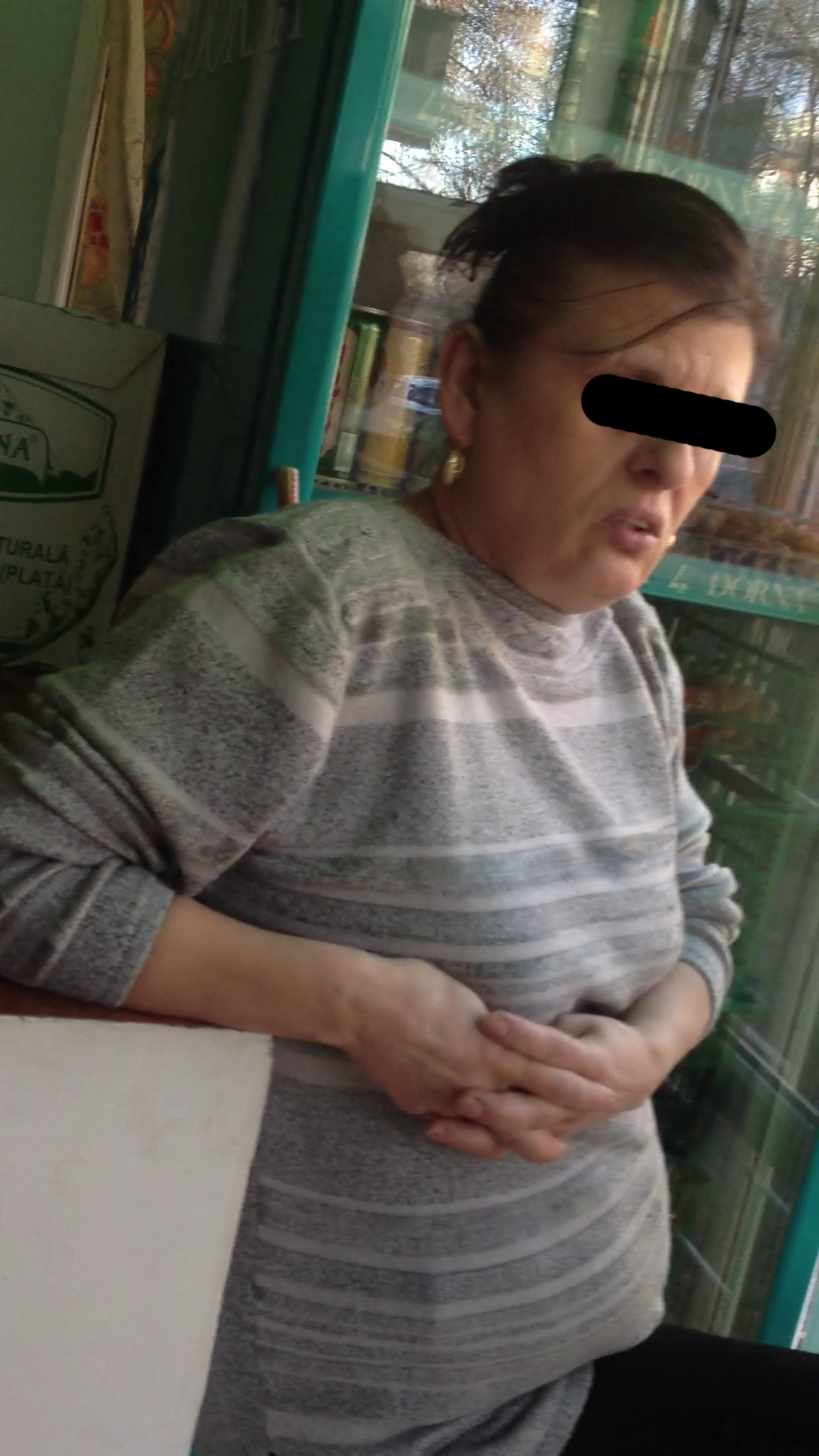 Vecinii sustin ca femeia si-a vandut apartamentul