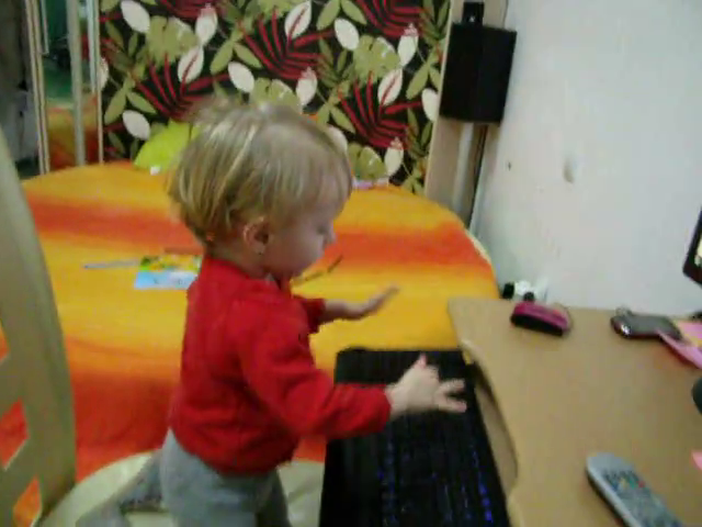 Maia Alexandra, fetita care a fost aruncata de mama ei