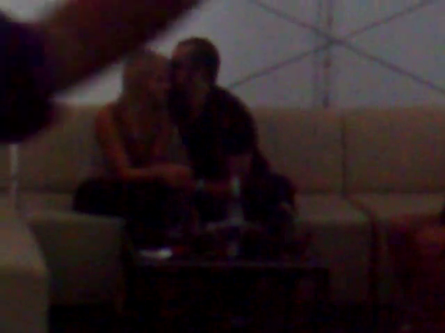 Sotul Andreei Moldovan in tandreturi cu o blonda superba