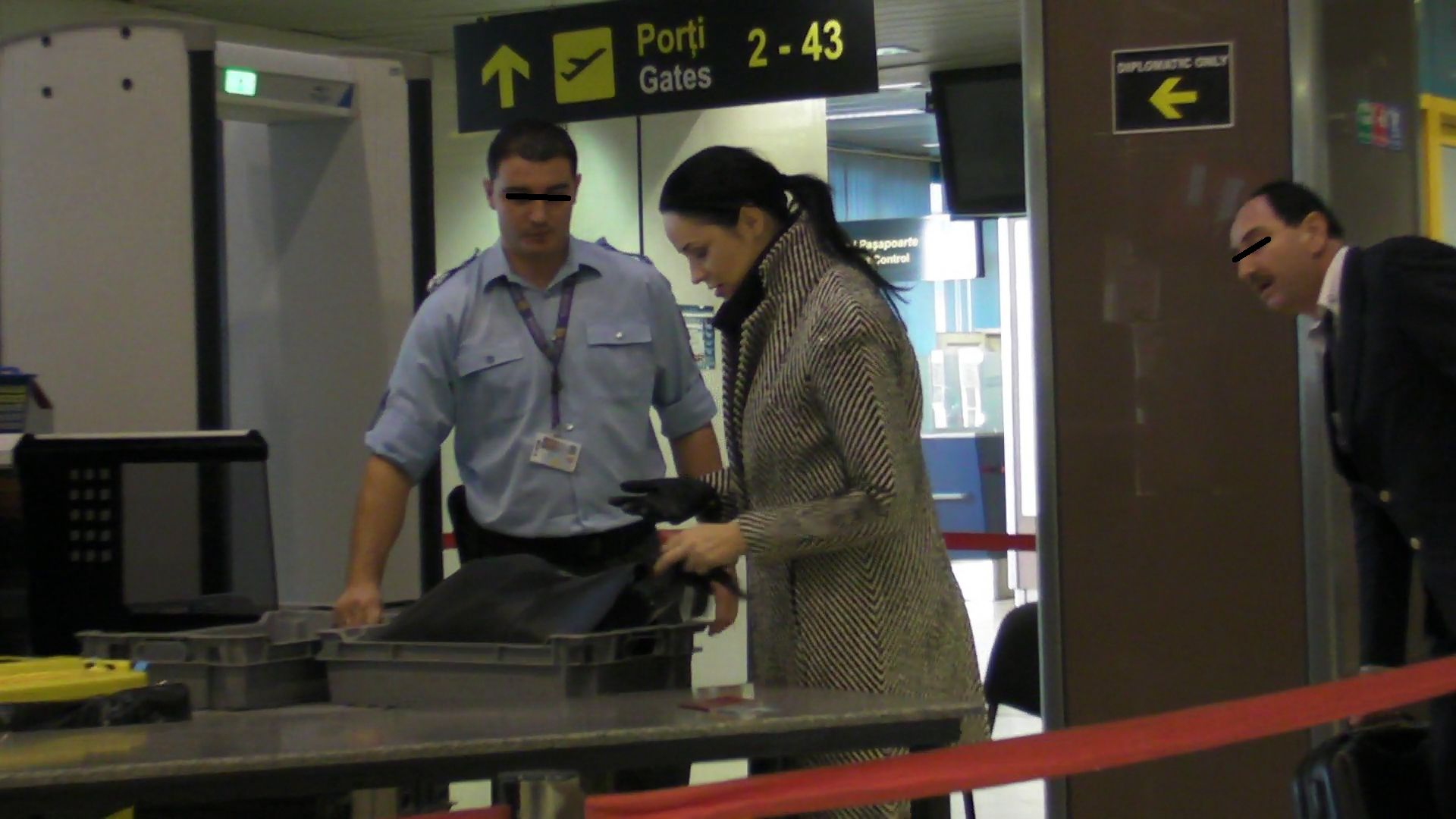 Andreea Marin s-a prezentat la punctul de control