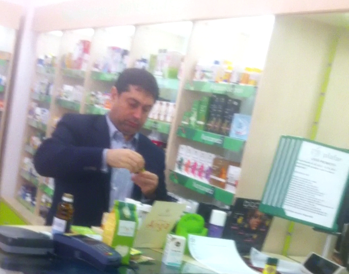 Dupa ce a studiat cu atentia oferta, fostul ministru de Interne s-a hotarat ce vrea sa cumpere