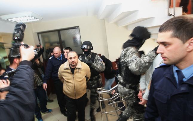 Concubinul decedatei nu va participa la inmoemantare deoarece este fugit din tara