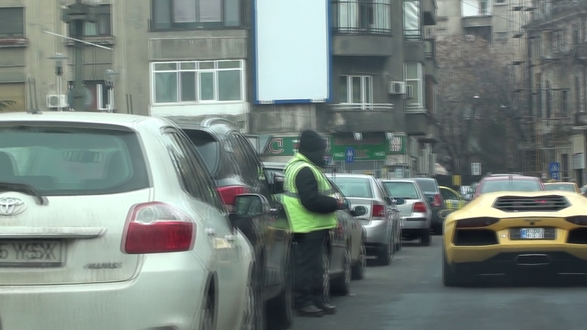 Aventadorul lui Nicorescu intoarce multe capete pe strazile Capitalei