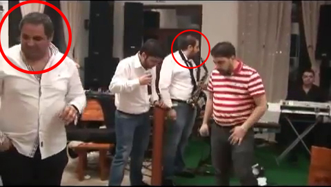 Vasile Namol s-a emotionat in momentul in care Salam, acompaniat de fratele sau, a inceput sa cante despre familie