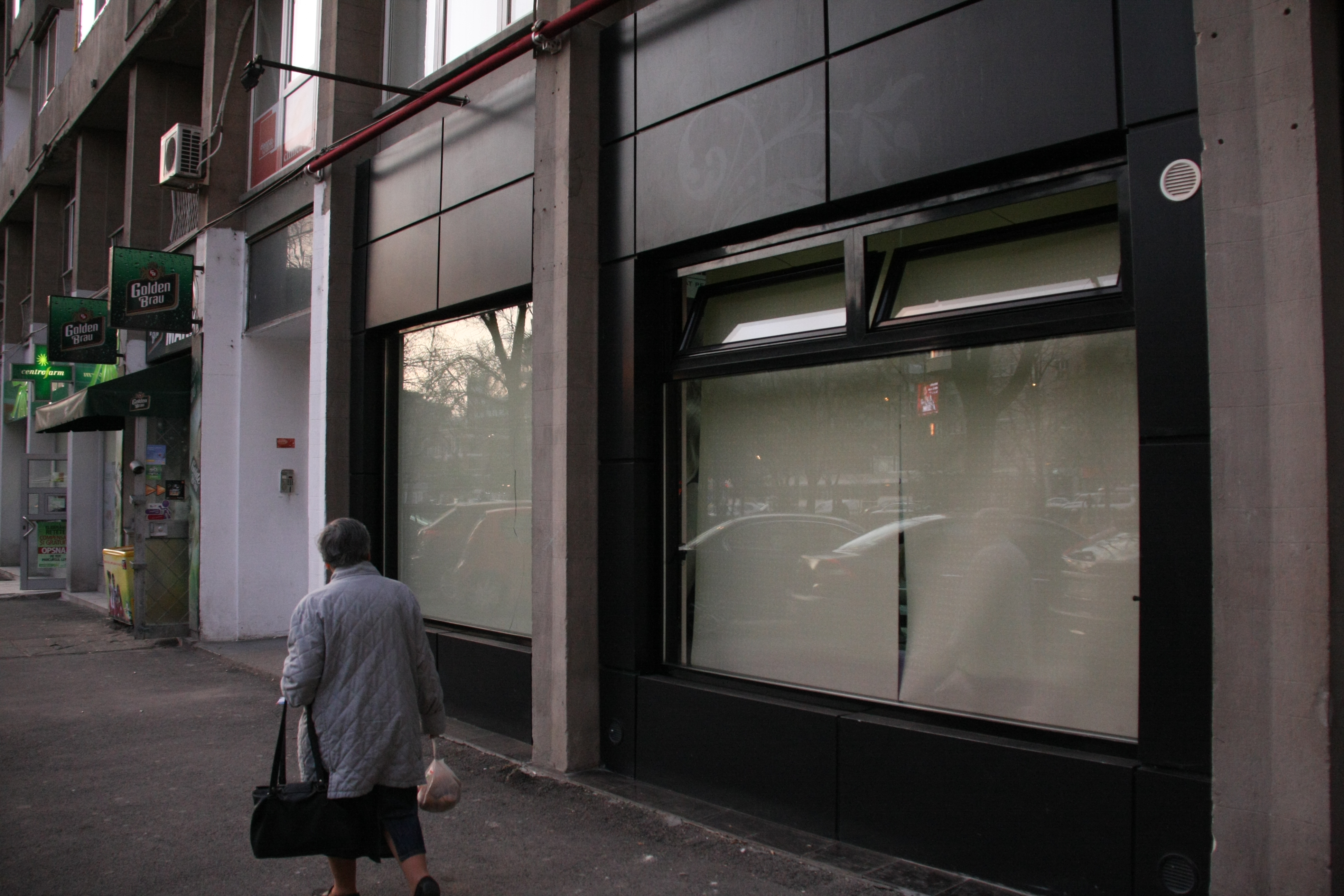 La coafor viata merge inainte