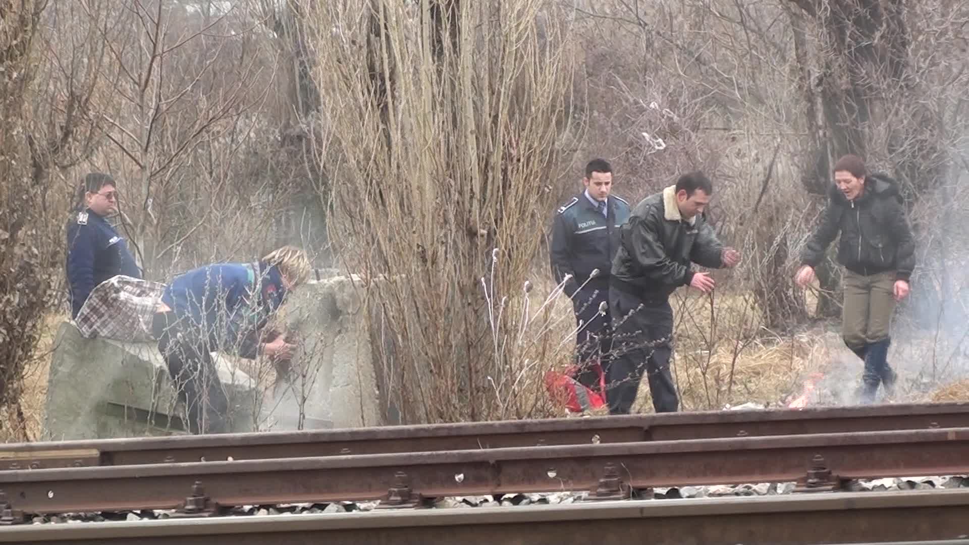 Un grup de oameni amarati au vrut sa