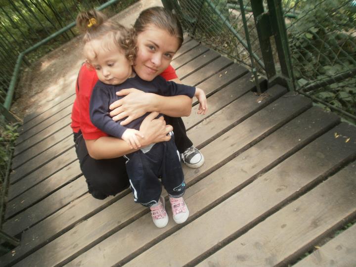 Monica si Matei, centrul universului ei